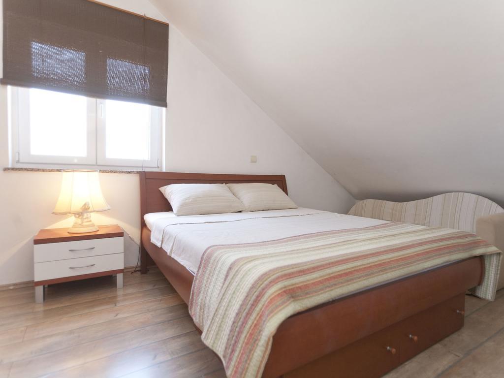 Apartments & Rooms Nikolic Fazana Exterior photo